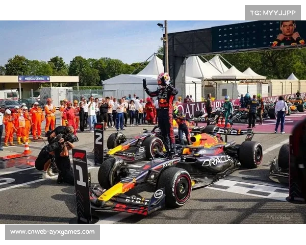 F1红牛车队策略师施密茨背后的AI数据分析支持